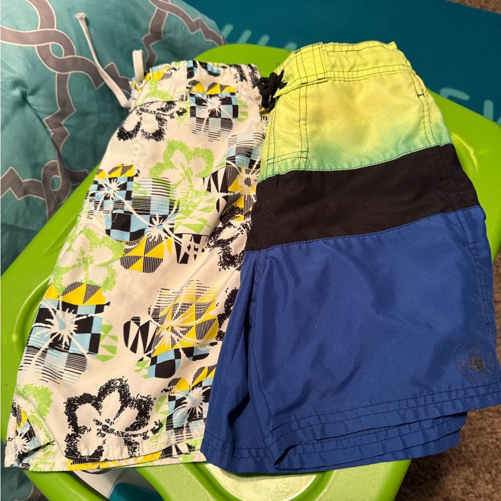 2 pair boys swim trunks - Picture 1 of 11